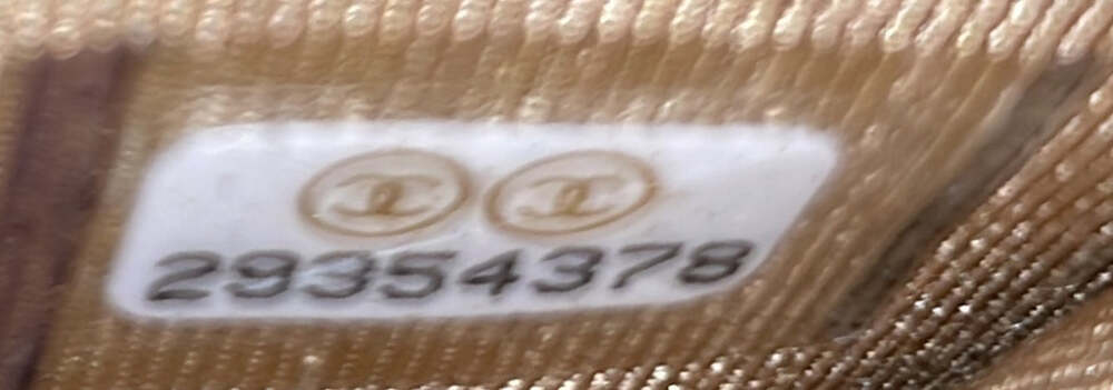 Chanel Chic Pearls Flap Clutch With #205376C26B - Picture 8 of 8